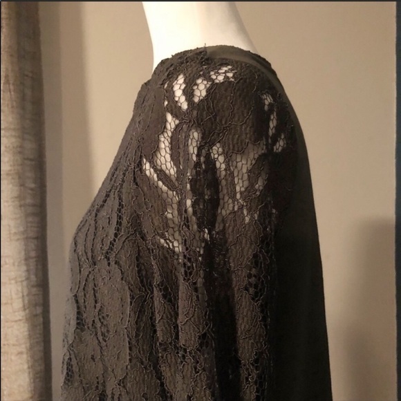 H&M olive green lace front top - Picture 5 of 8